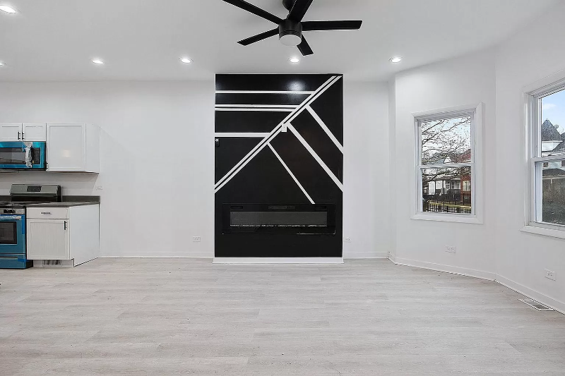 629 N Lockwood Ave #2 - Photo 3 of 11