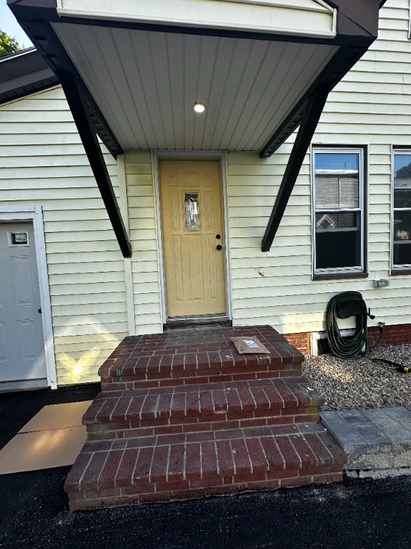 36 Frank St #1 - Photo 2 of 20