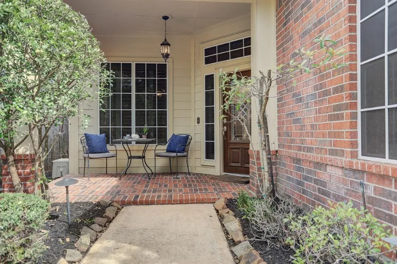 10515 Carrollton Ct - Photo 2 of 20