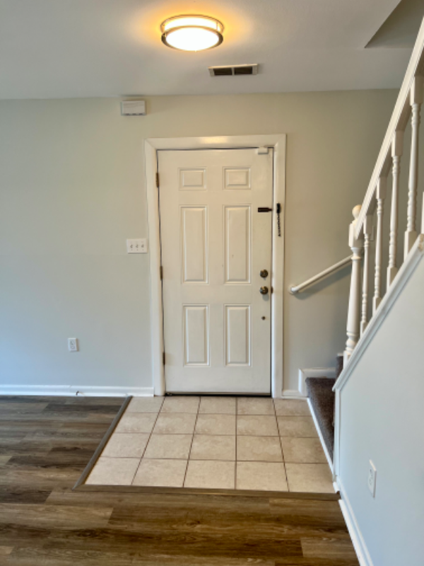 10143 Scotch Hill Dr - Photo 2 of 20