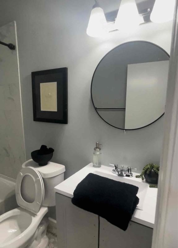 1019 W Baltimore St #C - Photo 5 of 8