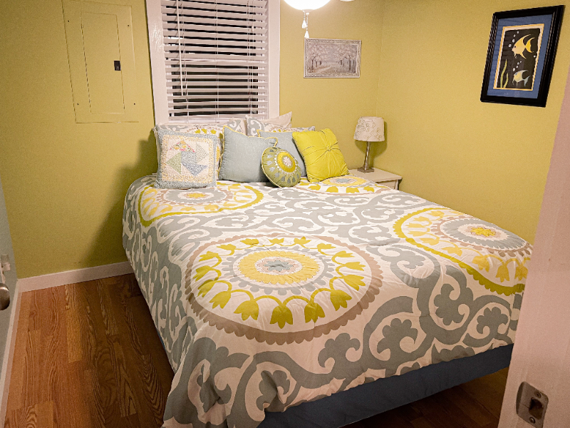 3745 Holmes Creek Rd - Photo 7 of 12