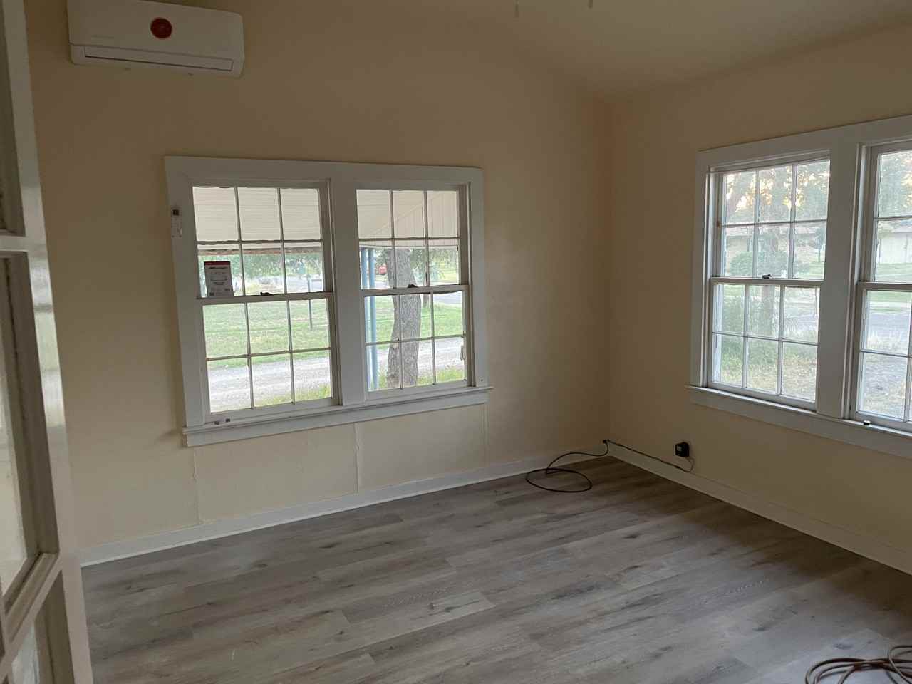 406 E Nations St #NA - Photo 2 of 3