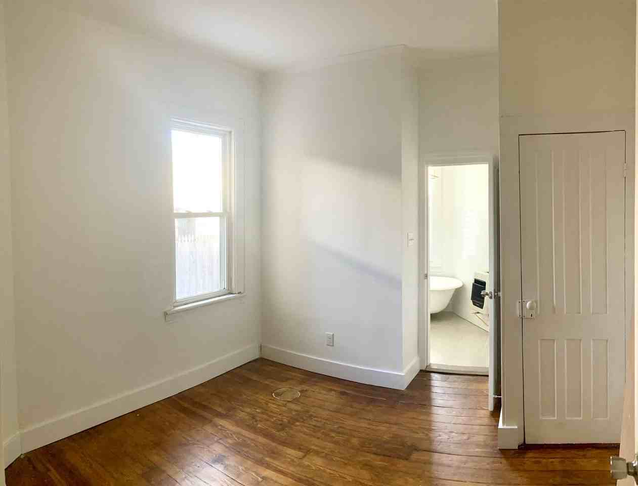 210 Allen St #NA - Photo 4 of 19