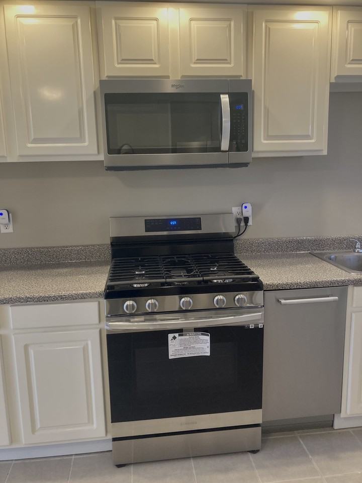 210 Allen St #NA - Photo 4 of 22