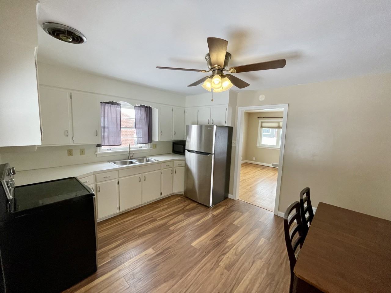 922 Mulberry St #NA - Photo 3 of 28