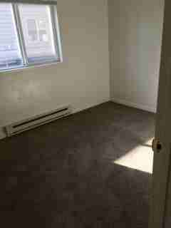 635 Willis Ave #B - Photo 6 of 8