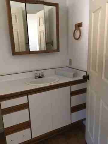 635 Willis Ave #B - Photo 7 of 8