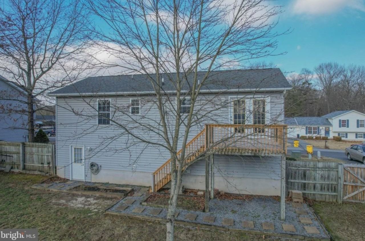 142 Longwood Dr #NA - Photo 2 of 21