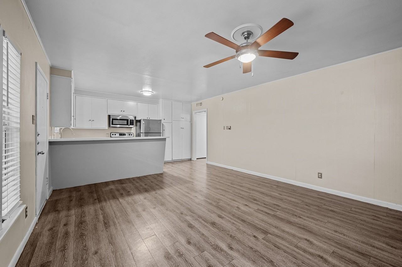 Enfield Court Apartments - Photo 4 of 10