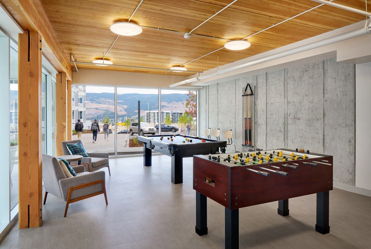 842 Academy Way - Photo 5 of 10