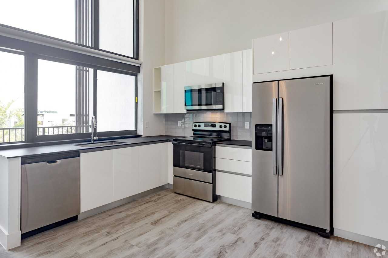 Pixl - Photo 6 of 52