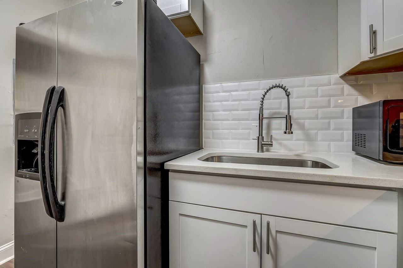 Mark St - Photo 3 of 8