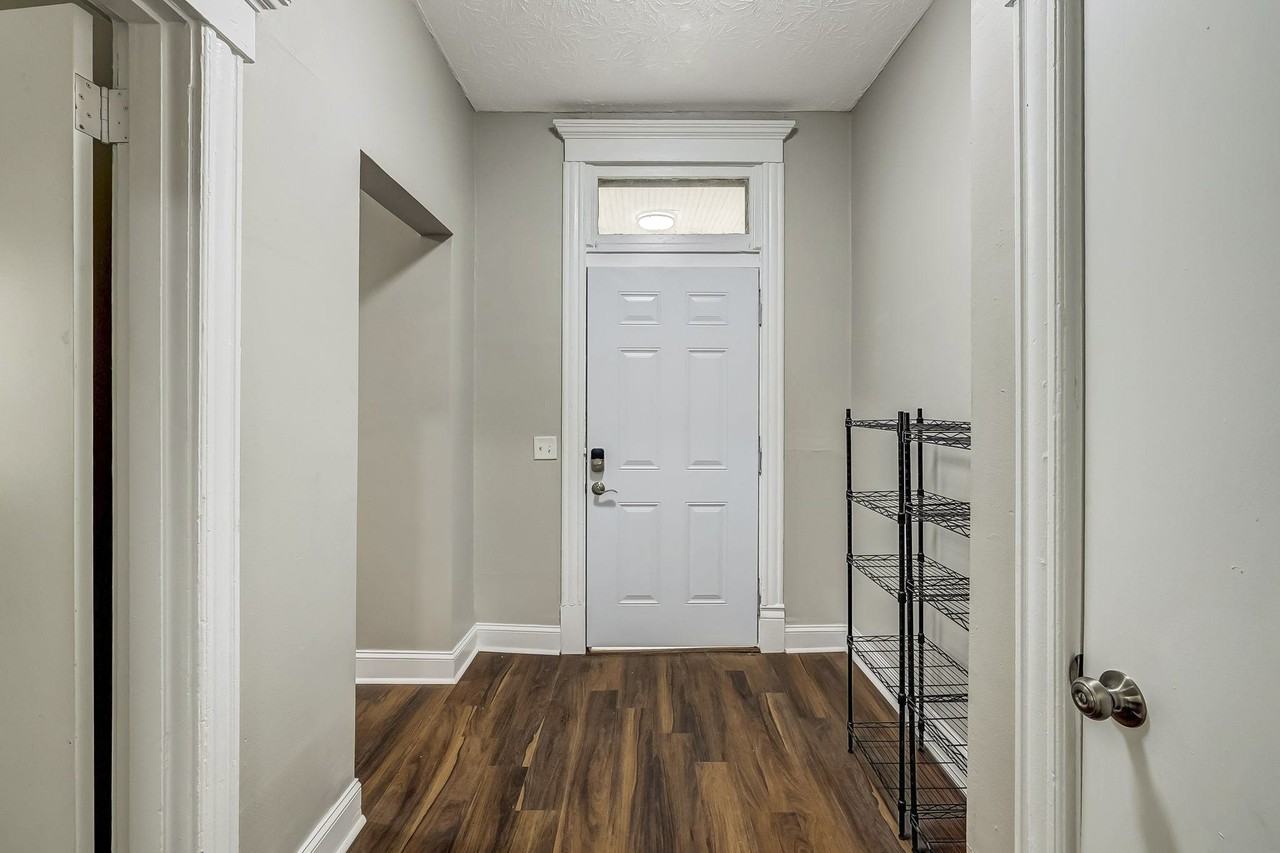 Mark St - Photo 4 of 8