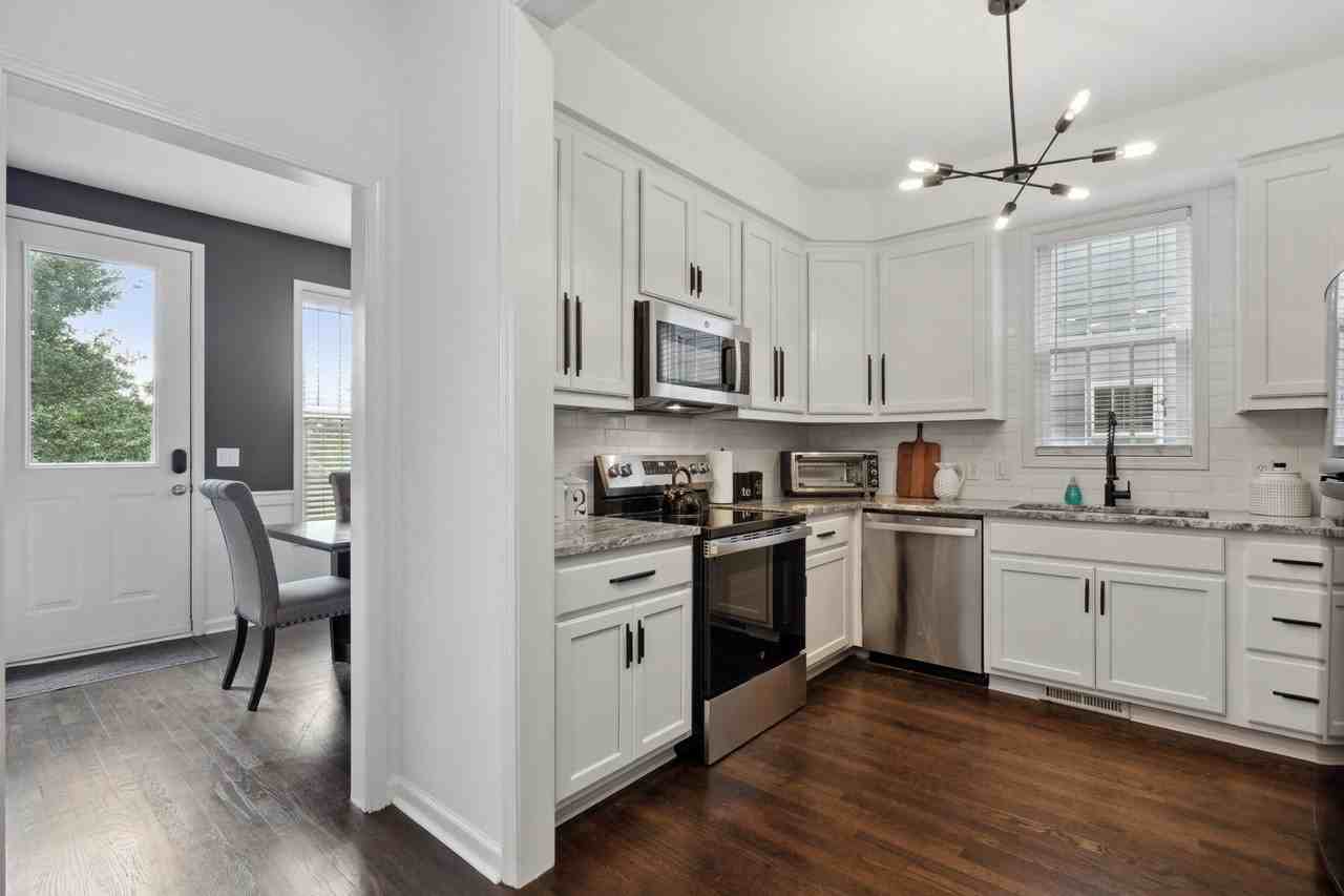 Berne St Se - Photo 3 of 49