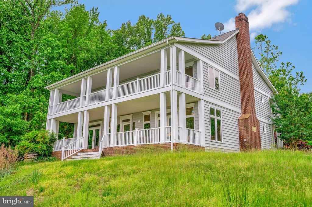 36 Pocahontas Ln - Photo 3 of 50