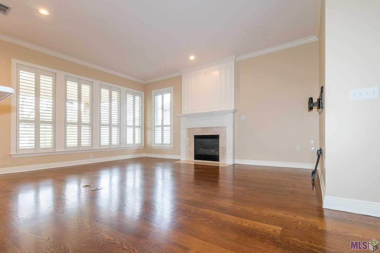 712 Troutbeck Dr - Photo 3 of 15