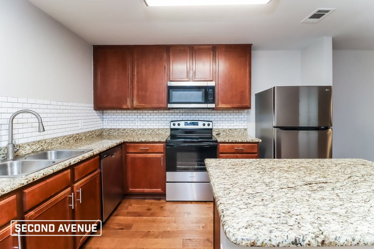 8660 Boswell Meadows Dr - Photo 4 of 22
