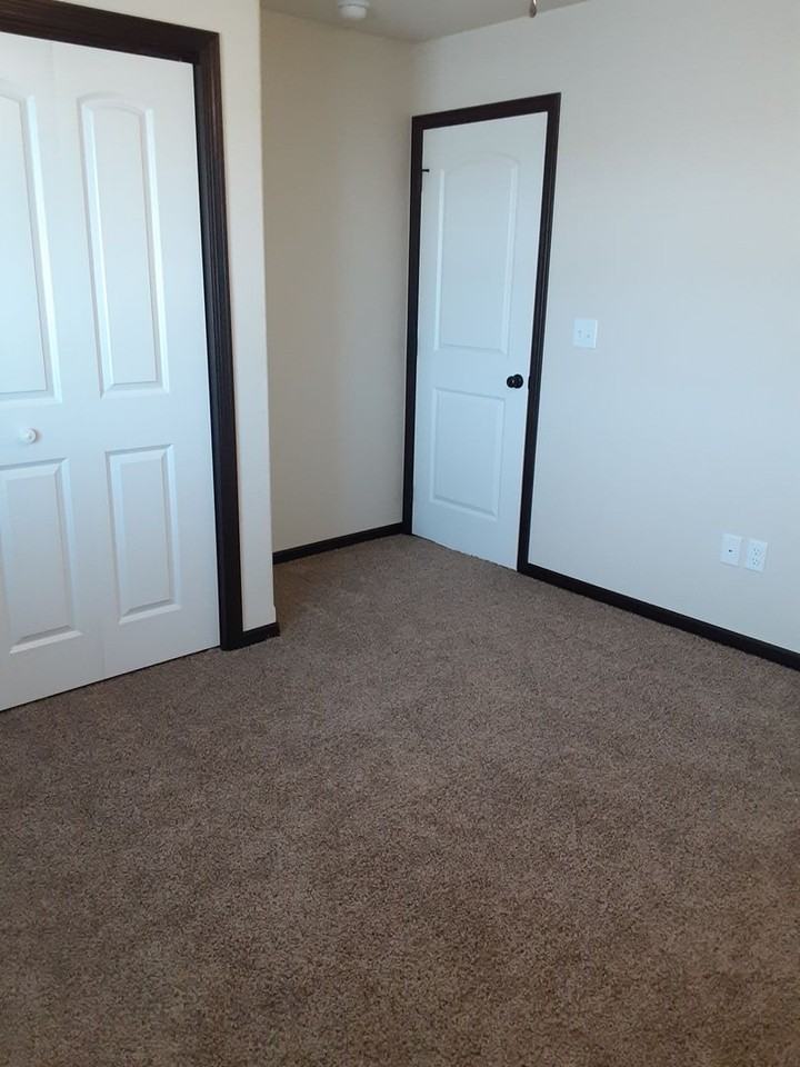 Fox Run Apartments Main - Photo 2 of 27