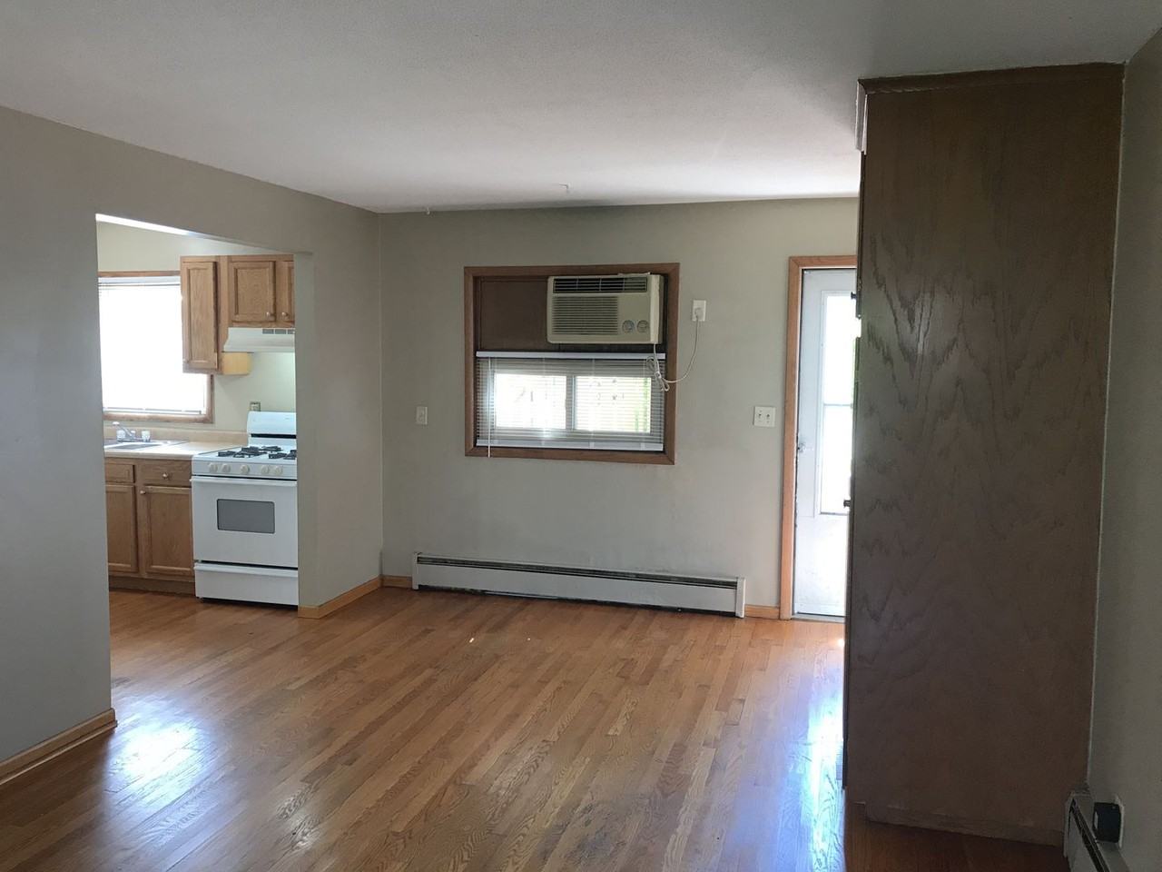 7700 Bloomington Ave South - Photo 5 of 30