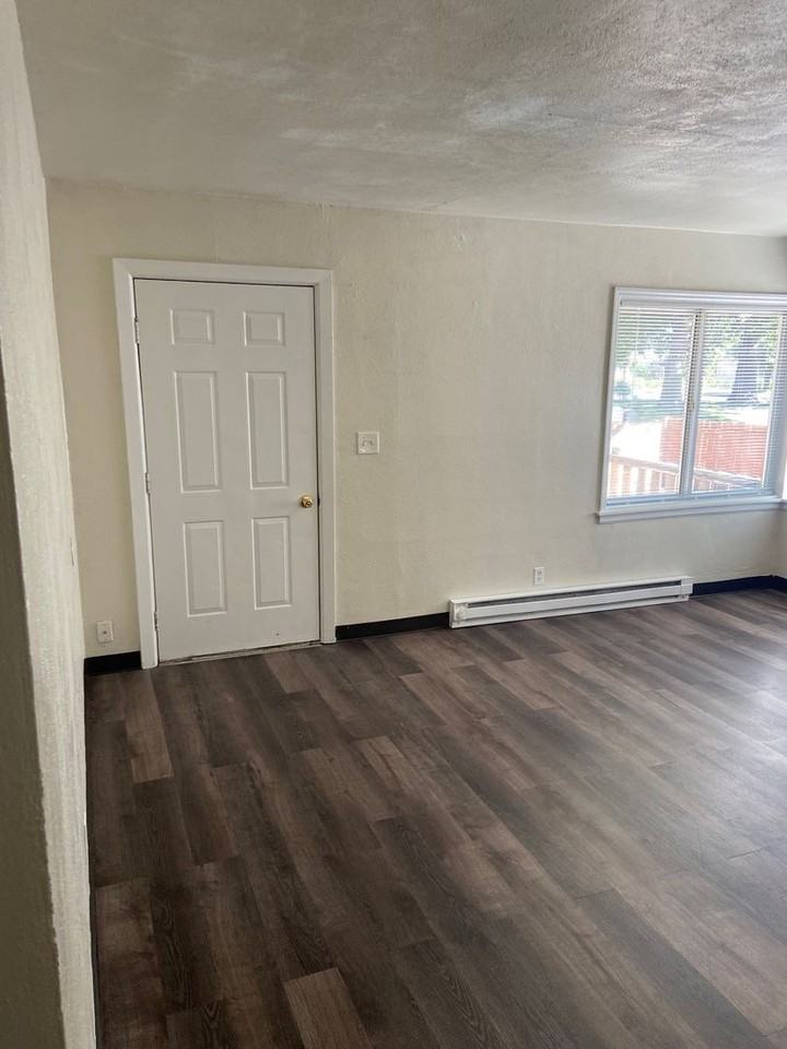 808 S 2nd Ave - Photo 2 of 14