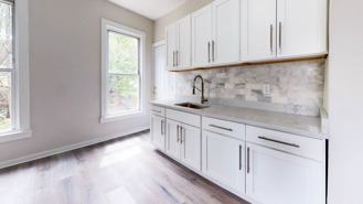 46 Henry St #2R - Photo 1 of 1