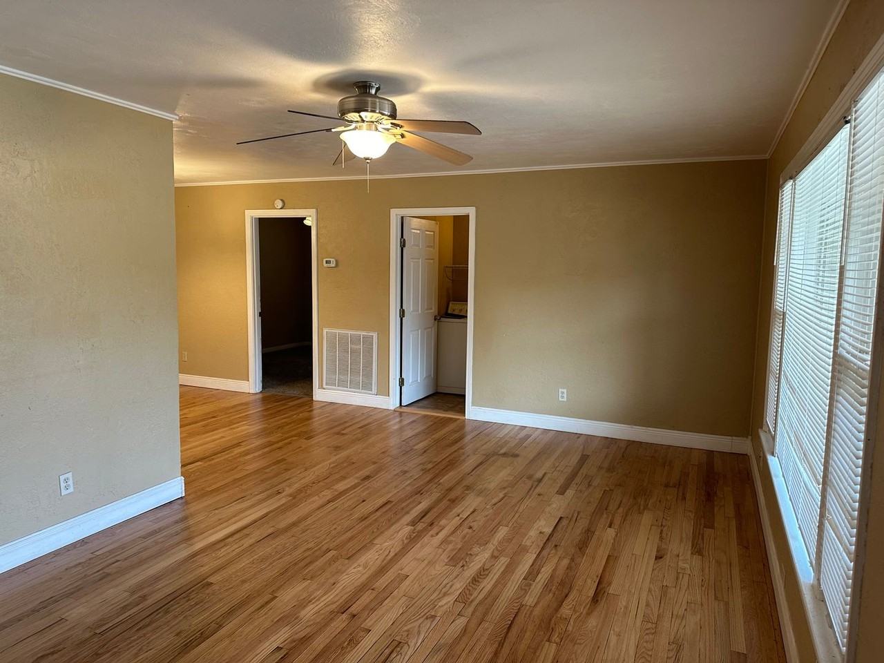 3419 28th St - Photo 2 of 12