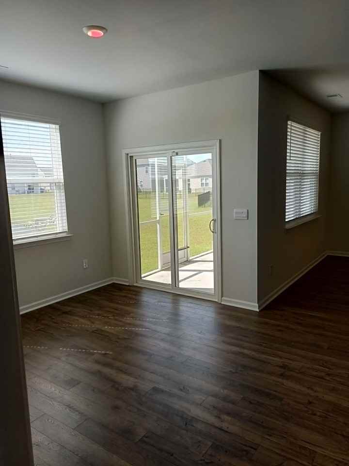 1044 Flintshire Dr - Photo 2 of 18