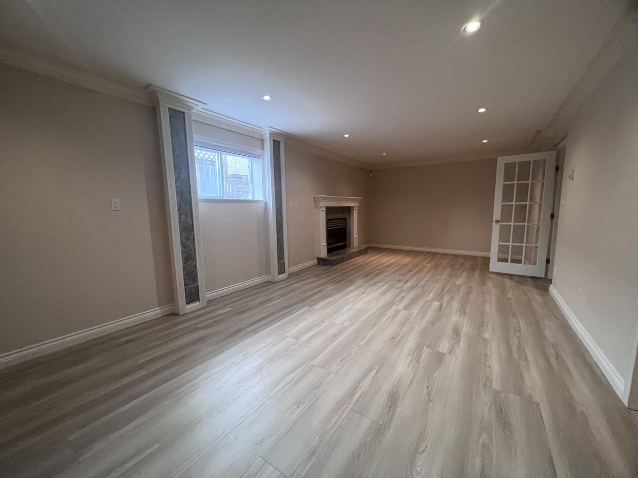 7211 Barnet Road - Photo 2 of 8