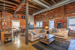 891-895 N. High St. - Photo 1 of 1