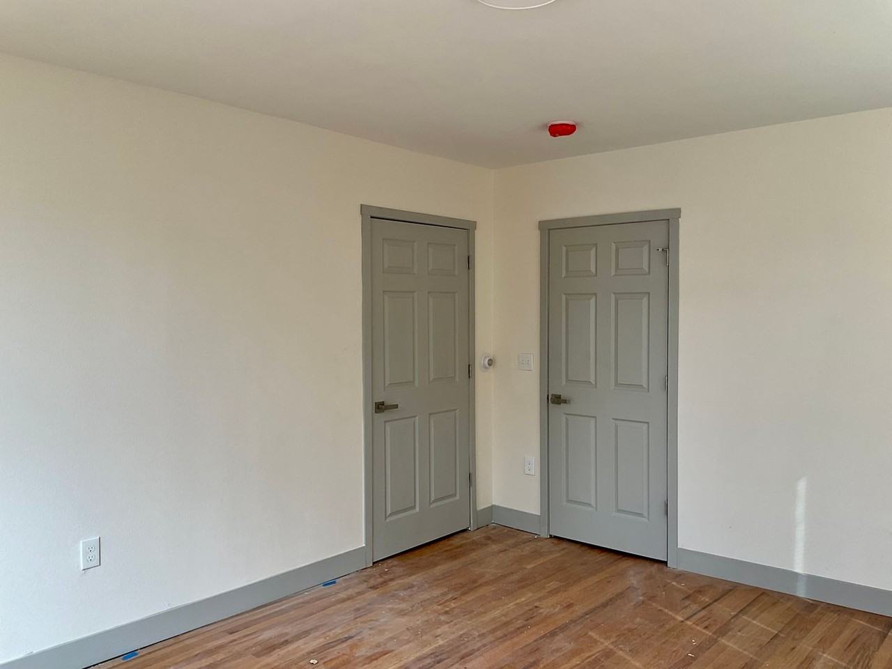 721 Macon Ave - Photo 6 of 18