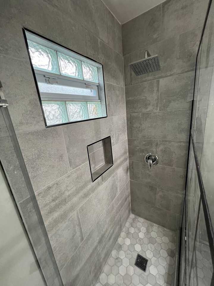 1531 N Jackson St - Photo 6 of 27