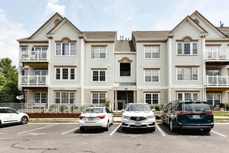 21850 Locomotive Ter #100 - Photo 3 of 26