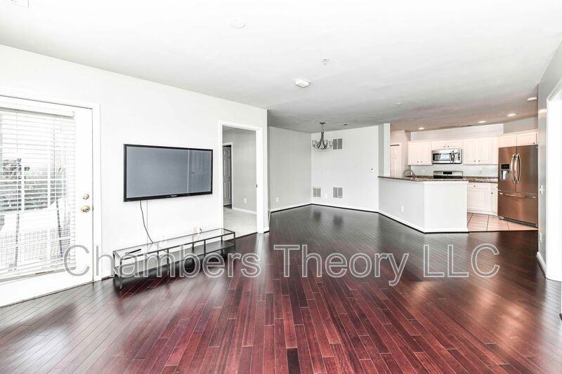 21850 Locomotive Ter #100 - Photo 6 of 26