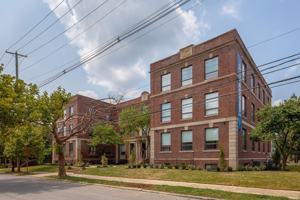 featured image of 875 Michigan Ave