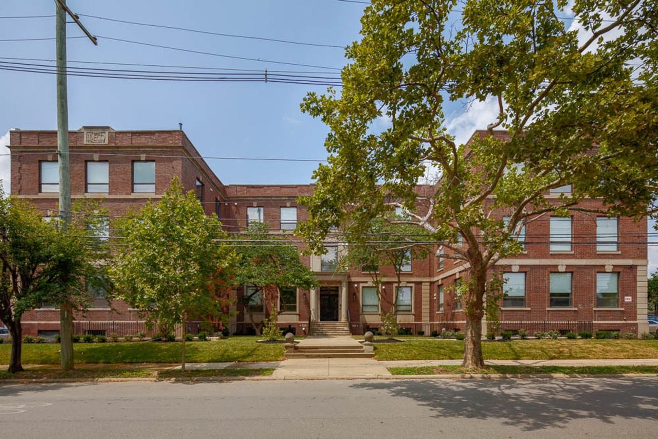 875 Michigan Ave - Photo 2 of 42