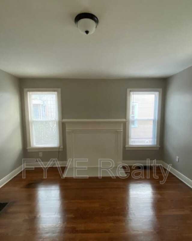 416 E Churchwell Ave - Photo 2 of 17