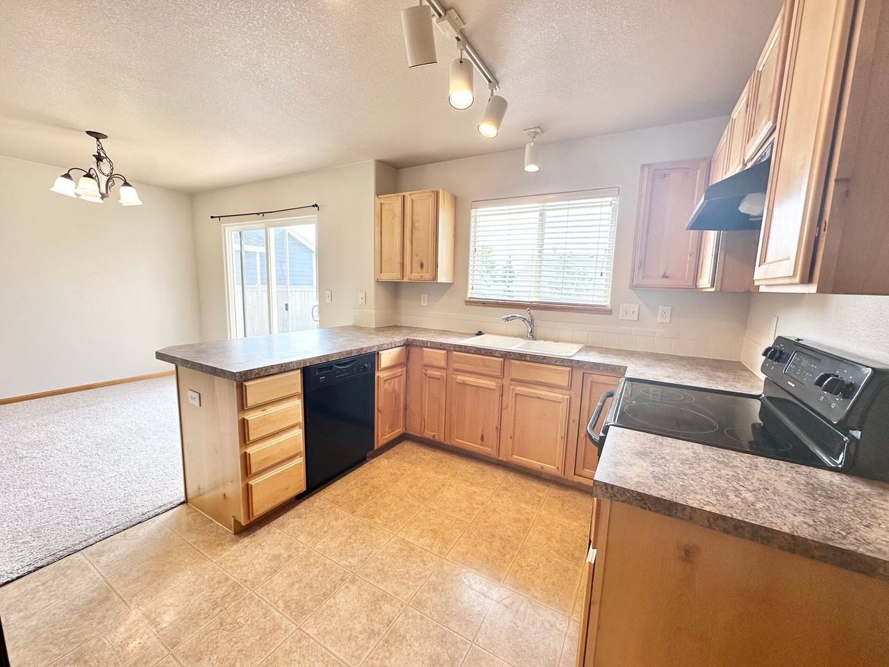 3279 Grizzly Way - Photo 2 of 19