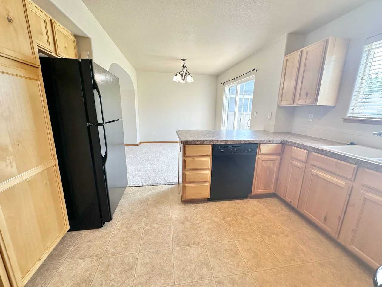 3279 Grizzly Way - Photo 3 of 19