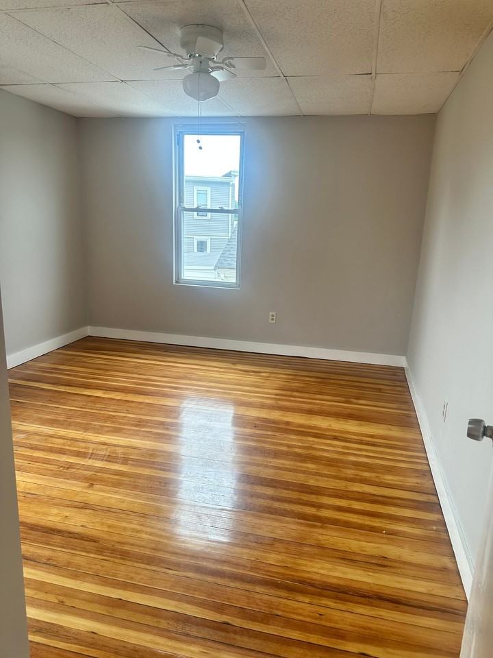 15 Simon Street - Photo 5 of 9