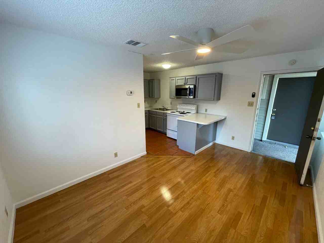 2514 Pearl St. - Photo 6 of 22