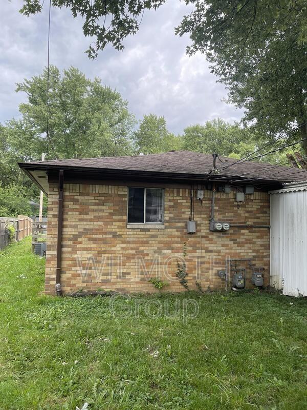 1928 N Audubon Rd - Photo 3 of 13