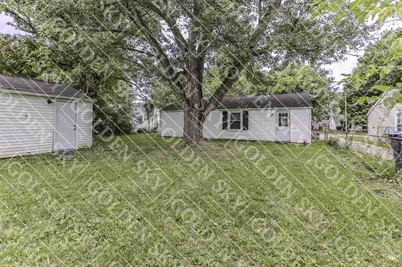 1614 S Oakdale Dr - Photo 2 of 11