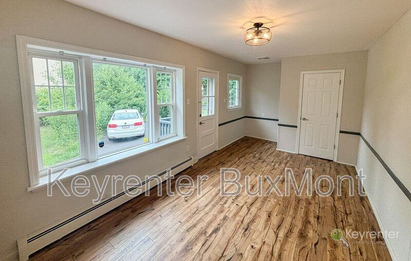 211 Summer Ave - Photo 3 of 26