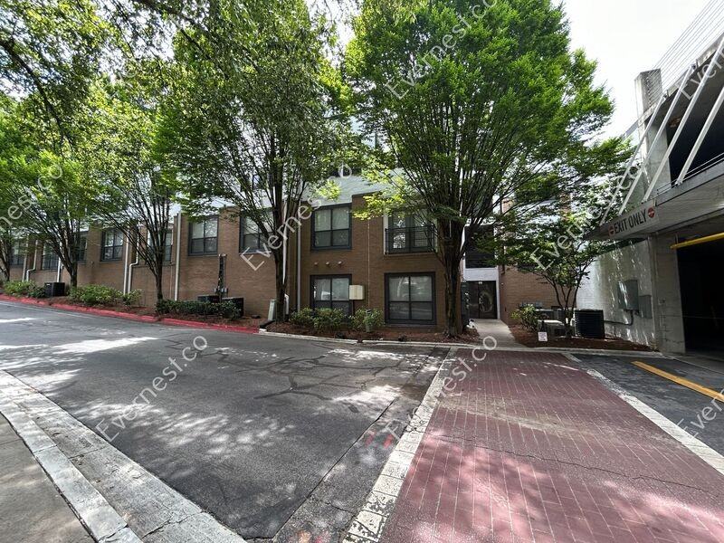 821 Ralph Mcgill Blvd Ne #3203 - Photo 2 of 43