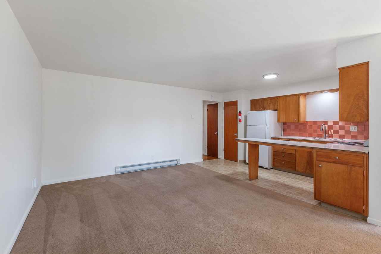 725 N 2nd St - Photo 6 of 23