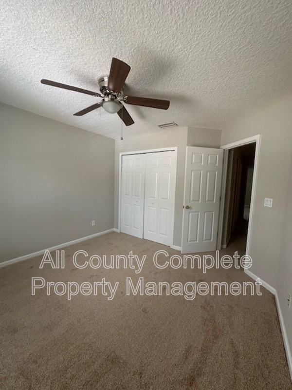 3790 Pondview St - Photo 2 of 27