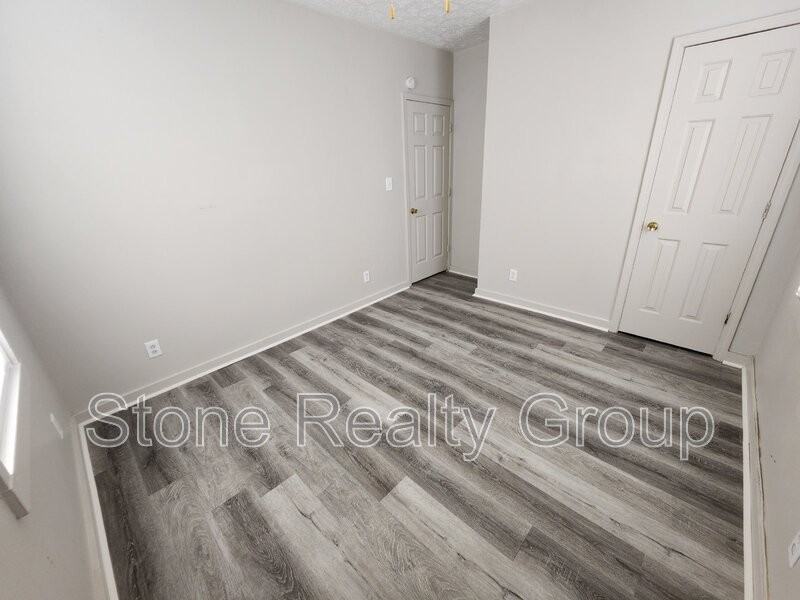 418 S 7th St #B - Photo 6 of 11