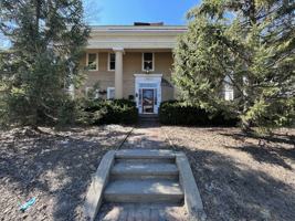 featured image of 11 Mulberry St