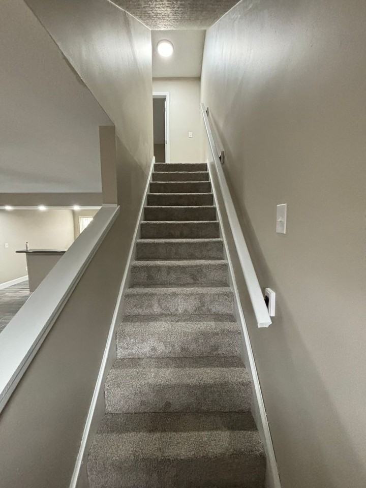 3228 Summerhill Ln - Photo 4 of 11